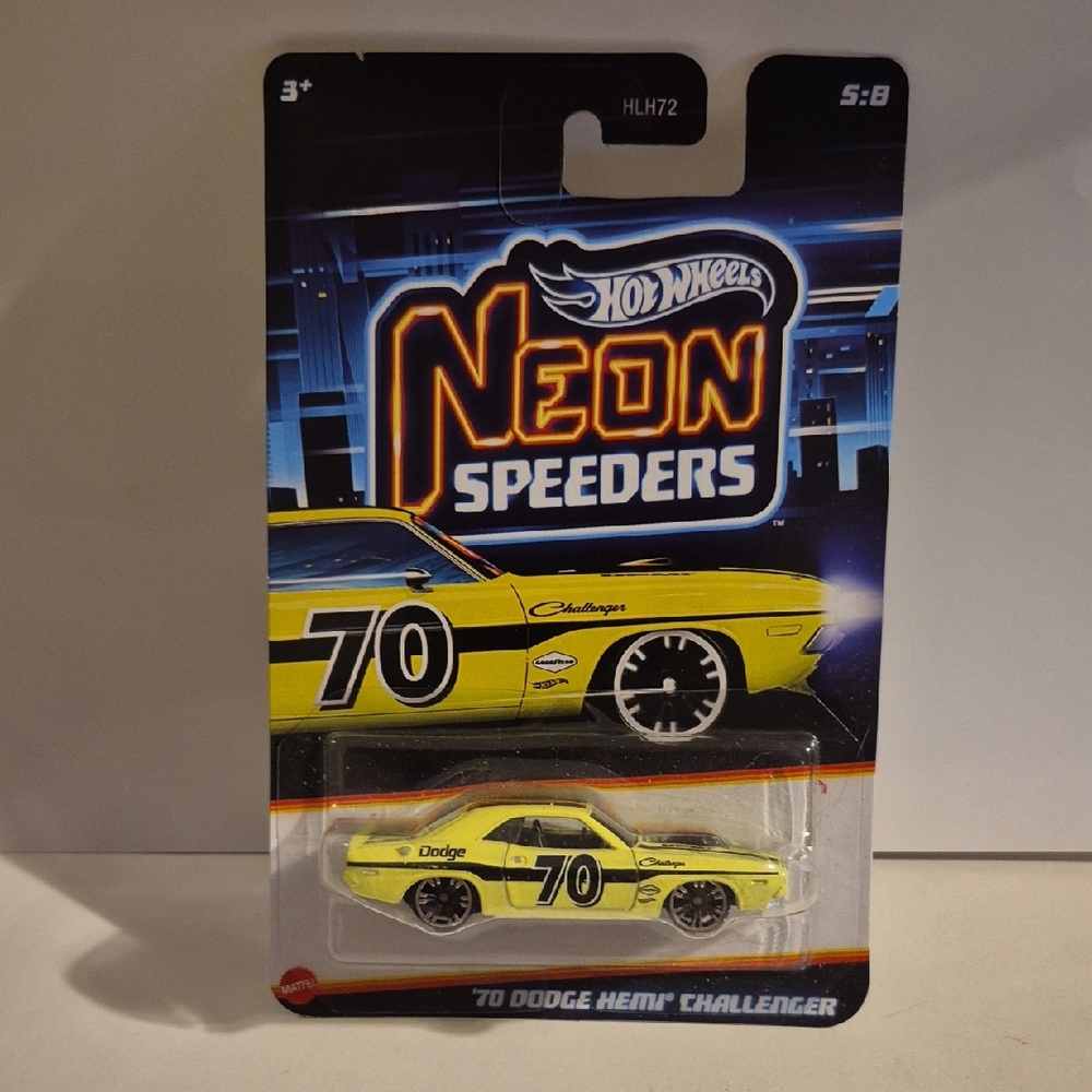 D4 Hot Wheels Neon Speeders '70 Dodge Hemi Challenger mopar american muscle car